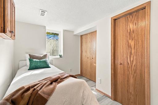 6006 Washburn Avenue N, Brooklyn Center, MN 55430