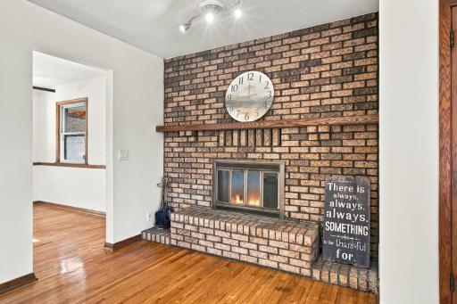 6006 Washburn Avenue N, Brooklyn Center, MN 55430