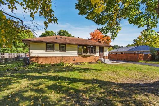 6006 Washburn Avenue N, Brooklyn Center, MN 55430
