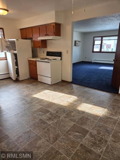 #5 kitch, dining, living rooms