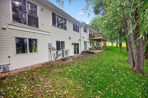 Greenspace directly behind the house and mature trees for privacy in the winter