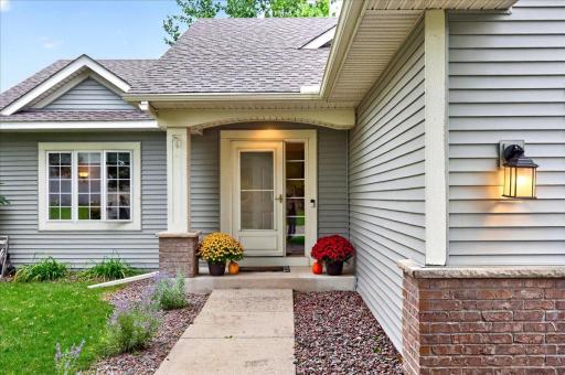 137 6th Street SW, Delano, MN 55328