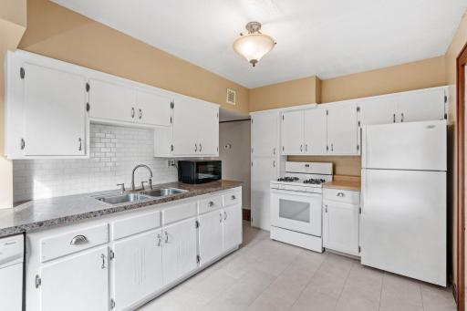 4129 5th Street NE, Columbia Heights, MN 55421