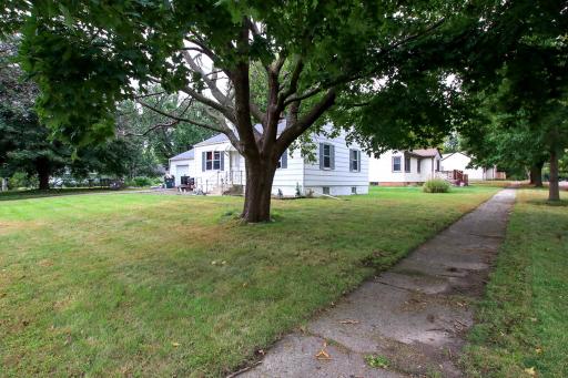 1327 Owen Avenue N, Glencoe, MN 55336