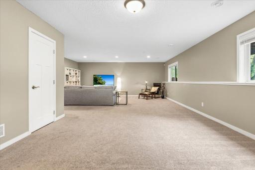 4720 Georgia Avenue N, Crystal, MN 55428
