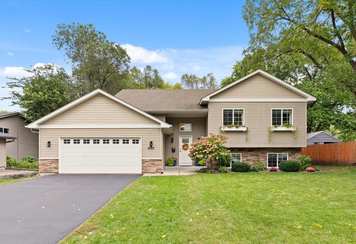 Property photo for 4720 Georgia Avenue N, Crystal, MN 55428