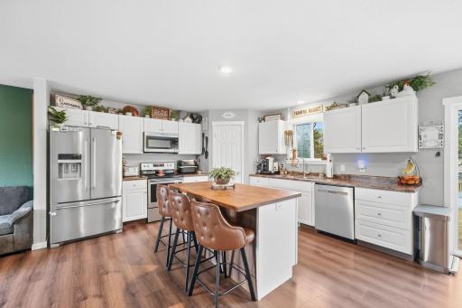 348 1st Avenue S, Motley, MN 56466