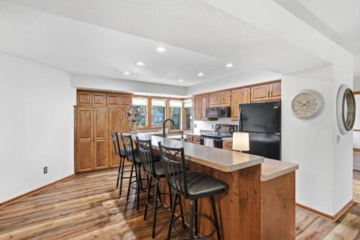 1275 Rolling Oaks Lane NW, Hutchinson, MN 55350