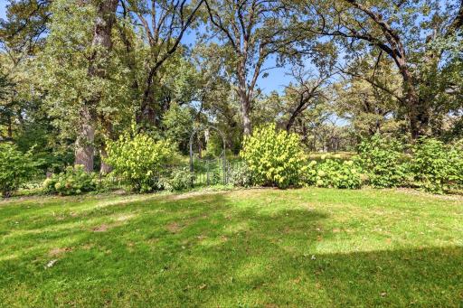 1275 Rolling Oaks Lane NW, Hutchinson, MN 55350