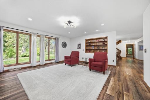 1275 Rolling Oaks Lane NW, Hutchinson, MN 55350