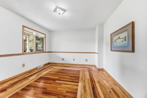 1275 Rolling Oaks Lane NW, Hutchinson, MN 55350
