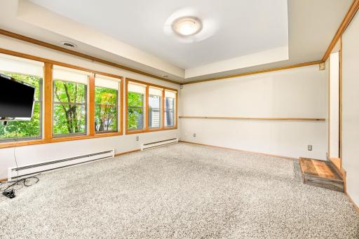 1275 Rolling Oaks Lane NW, Hutchinson, MN 55350