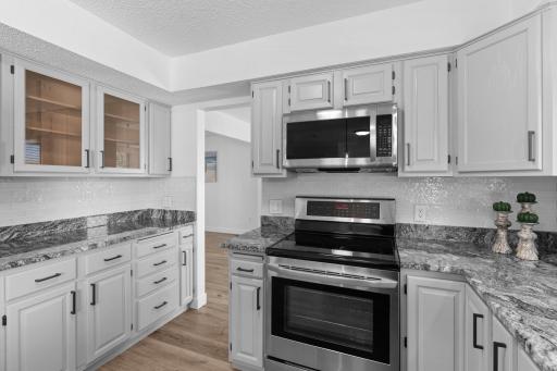 4936 Poppy Lane, Minneapolis, MN 55435