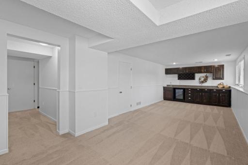 4936 Poppy Lane, Minneapolis, MN 55435
