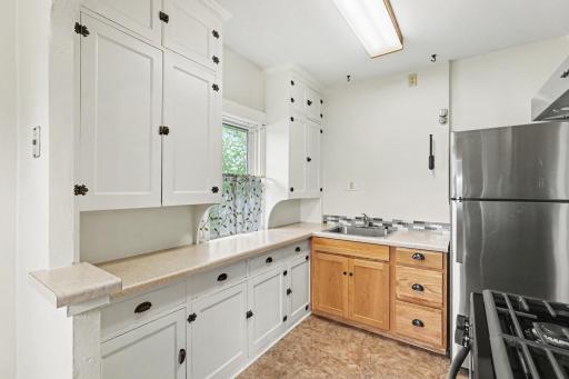 595 Syndicate Street N, Saint Paul, MN 55104