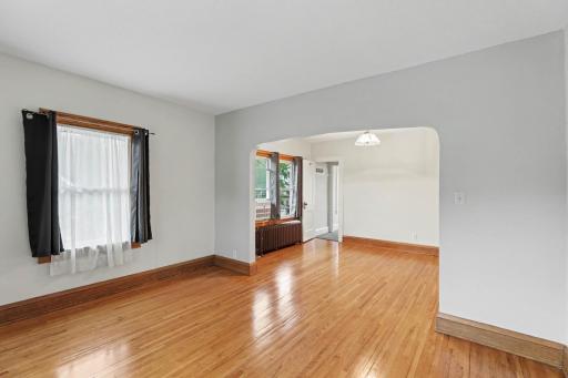 595 Syndicate Street N, Saint Paul, MN 55104