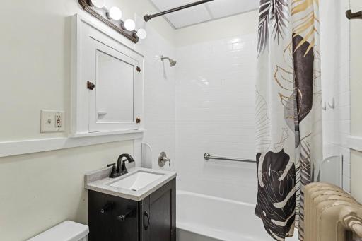 595 Syndicate Street N, Saint Paul, MN 55104