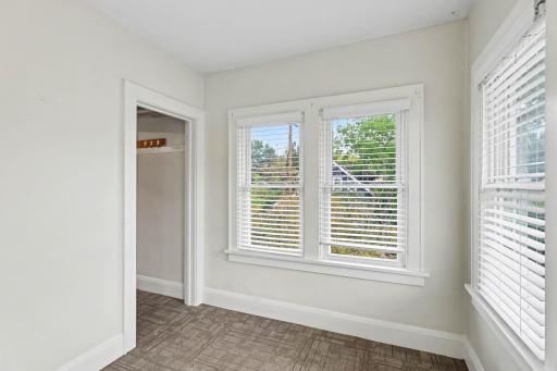 595 Syndicate Street N, Saint Paul, MN 55104