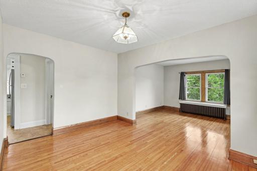 595 Syndicate Street N, Saint Paul, MN 55104
