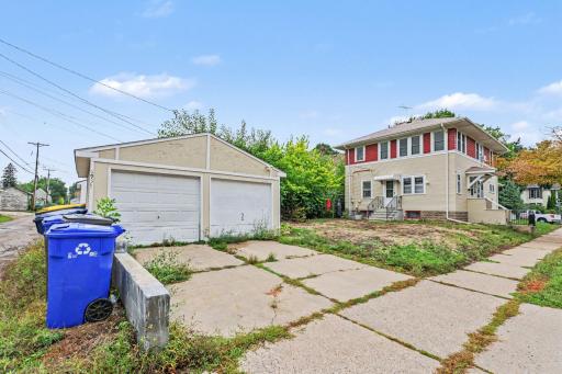 595 Syndicate Street N, Saint Paul, MN 55104