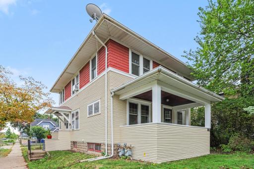 595 Syndicate Street N, Saint Paul, MN 55104
