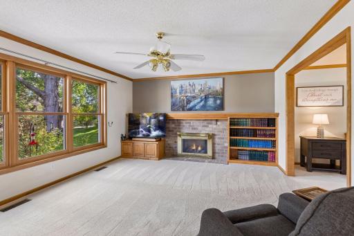 19015 31st Avenue N, Plymouth, MN 55447