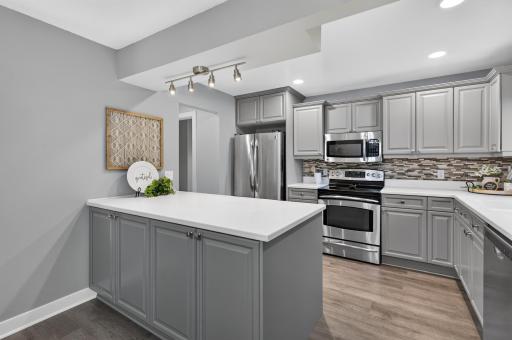 10251 Berkshire Road, Bloomington, MN 55437
