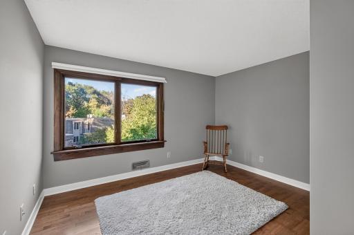 10251 Berkshire Road, Bloomington, MN 55437