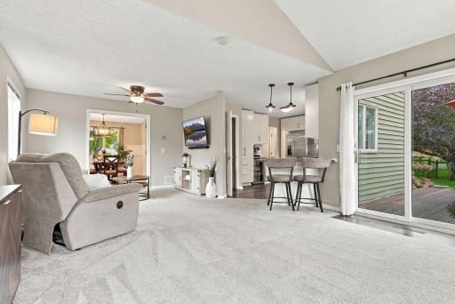 32-web-or-mls-4875_Cottonwood_Lane_North_Plymouth_03311.jpg
