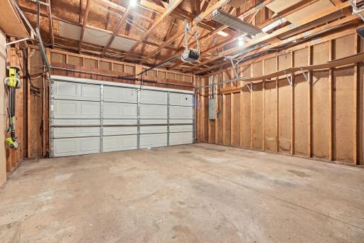 105-web-or-mls-4875_Cottonwood_Lane_North_Plymouth_03386.jpg
