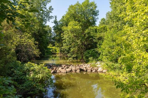 854 Palm Court, Maplewood, MN 55109