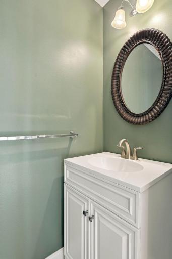21-web-or-mls-7290 147th Ln NW-21.jpg