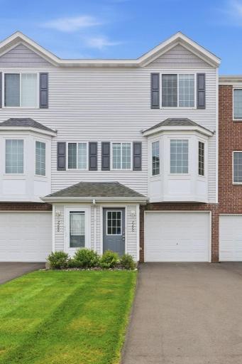 2-web-or-mls-7290 147th Ln NW-2.jpg