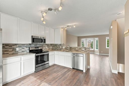 18-web-or-mls-7290 147th Ln NW-18.jpg