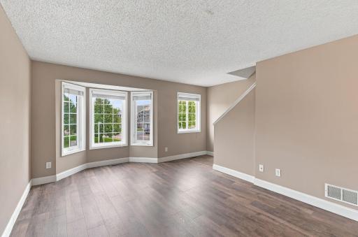 14-web-or-mls-7290 147th Ln NW-14.jpg