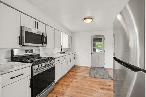1170 Stoughton Avenue, Chaska, MN 55318