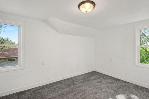 1170 Stoughton Avenue, Chaska, MN 55318