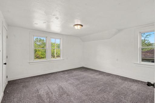 1170 Stoughton Avenue, Chaska, MN 55318