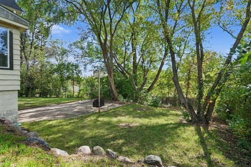 1170 Stoughton Avenue, Chaska, MN 55318