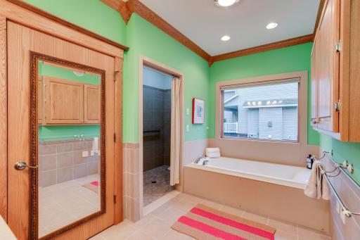 4151 Rice Street, Saint Paul, MN 55126