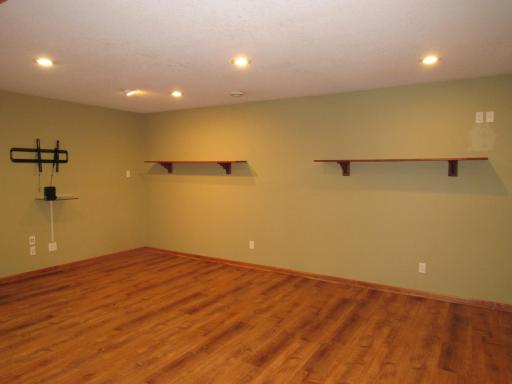 7059 Sussex Lane, Shakopee, MN 55379