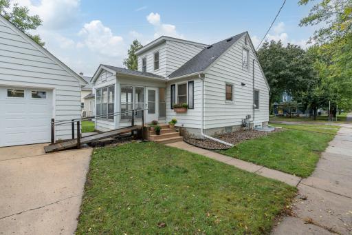 1204 N 4th Street, Mankato, MN 56001