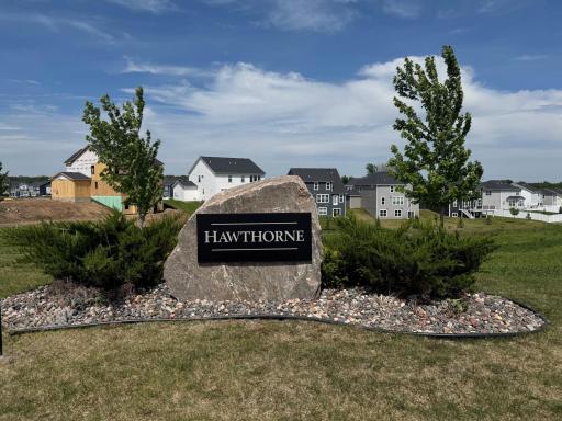Hawthorne Entrance Monument