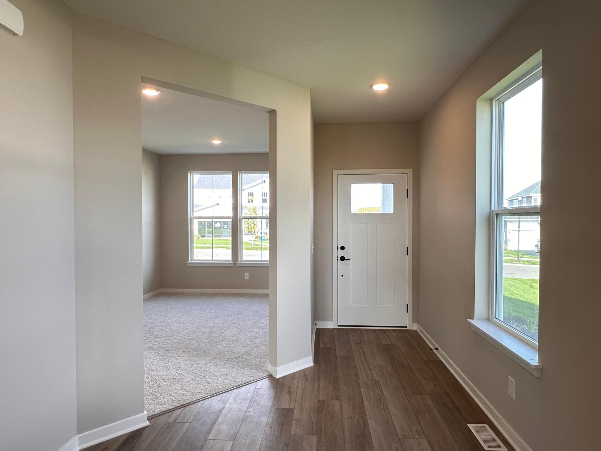 Bright and spacious foyer