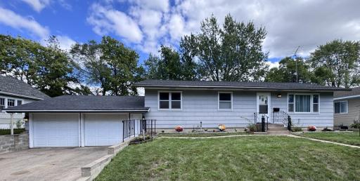 Photo for 424 24th Avenue N, Saint Cloud, MN 56303 - listing #7147581 424 24th Avenue N, Saint Cloud, MN 56303