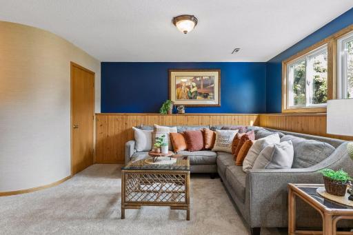 6364 Crosby Avenue, Inver Grove Heights, MN 55076