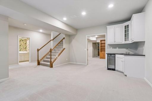 7238 Lewis Ridge Parkway, Edina, MN 55439
