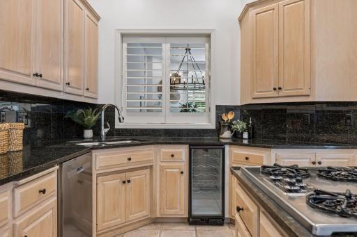 7238 Lewis Ridge Parkway, Edina, MN 55439