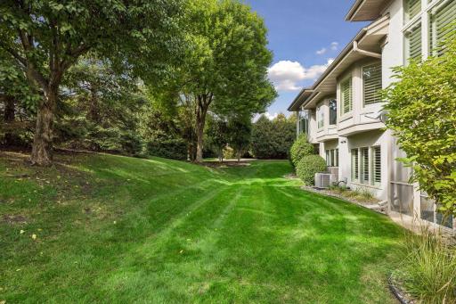 7238 Lewis Ridge Parkway, Edina, MN 55439