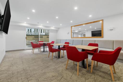 25-web-or-mls-121 Washington Stock 25.jpg